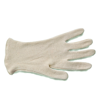 Close: Under gloves