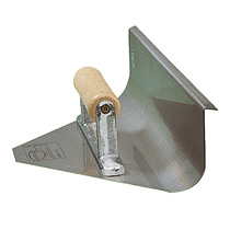 Concave tapered corner trowel for floors